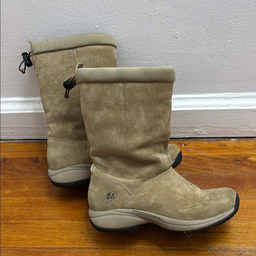 Merrell Women's Tan Suede Boots